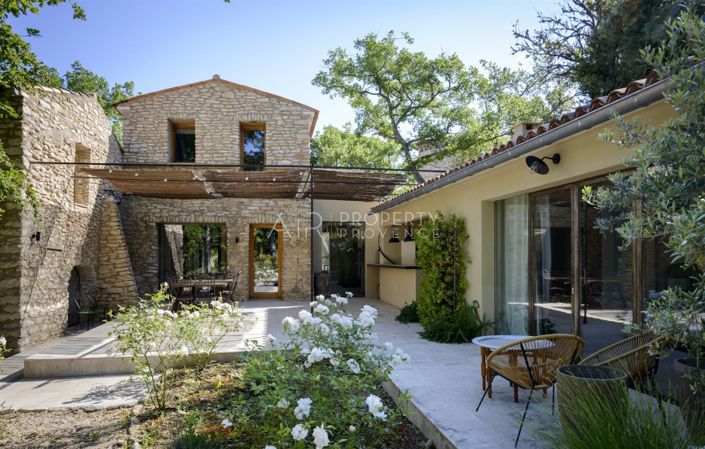 Image No.3-5 Bed Property for sale
