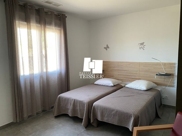 Image No.18-3 Bed House for sale