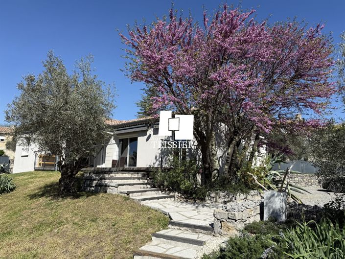 Image No.2-3 Bed House for sale