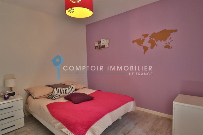 Image No.21-3 Bed House for sale