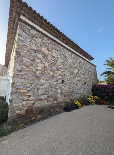 Image No.14-4 Bed House for sale