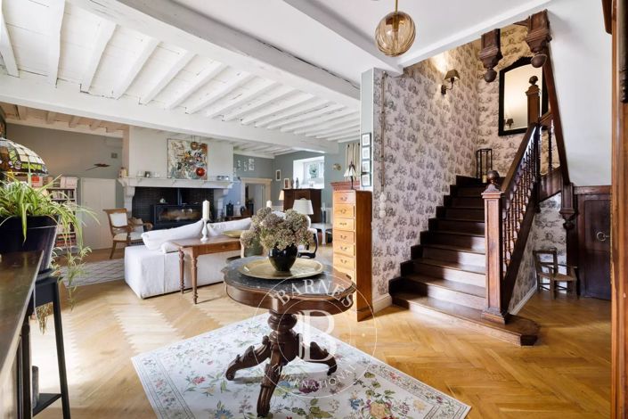 Image No.15-8 Bed House for sale