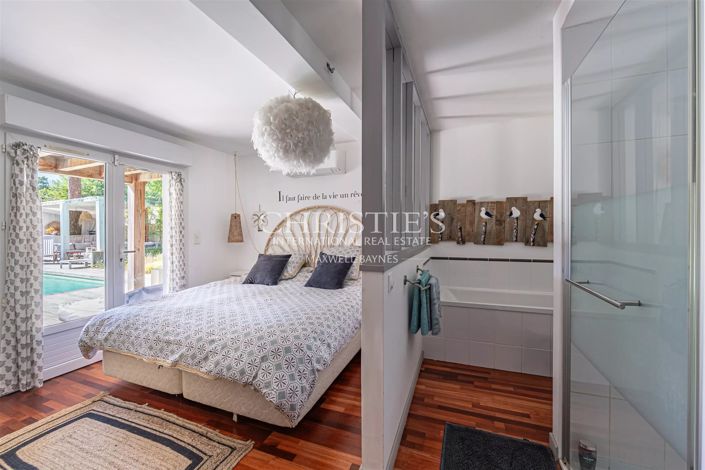 Image No.12-5 Bed House for sale