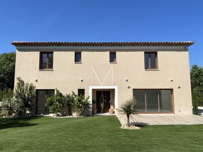 Image No.2-5 Bed House for sale