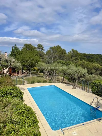 Image No.25-4 Bed House for sale