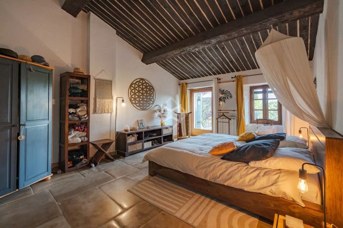 Image No.9-3 Bed House for sale