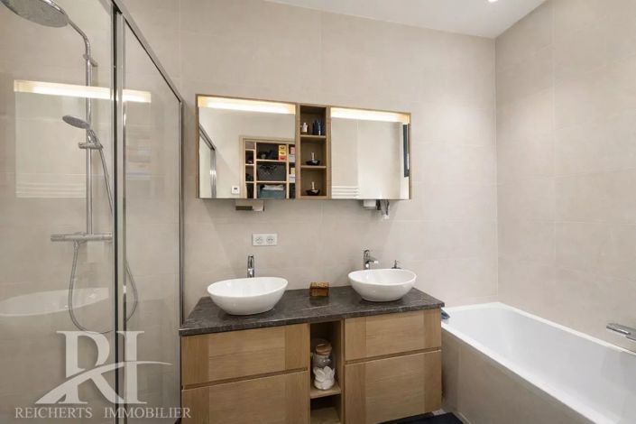 Image No.13-3 Bed House for sale