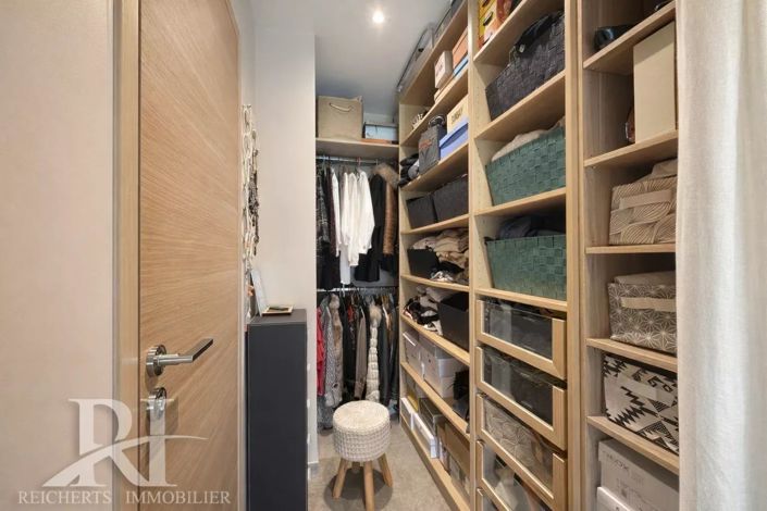 Image No.14-3 Bed House for sale