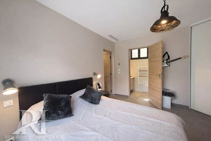 Image No.19-3 Bed House for sale