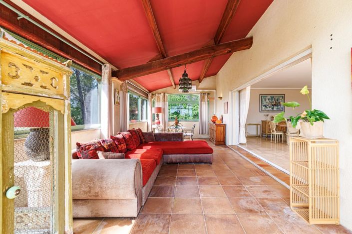 Image No.11-6 Bed House for sale
