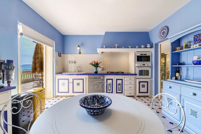 Image No.14-6 Bed House for sale