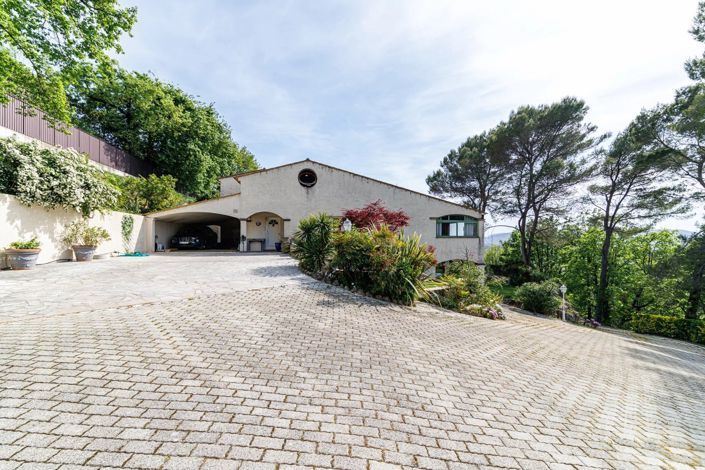 Image No.48-6 Bed House for sale