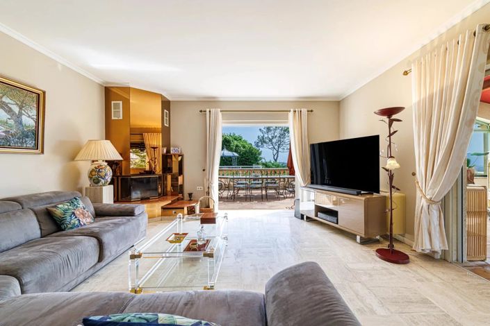 Image No.57-6 Bed House for sale