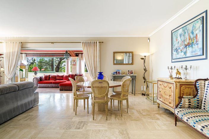 Image No.7-6 Bed House for sale