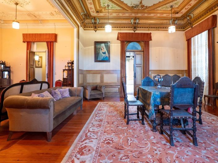 Image No.17-6 Bed House for sale