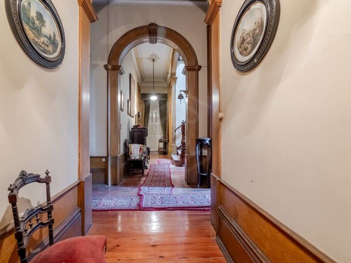 Image No.18-6 Bed House for sale