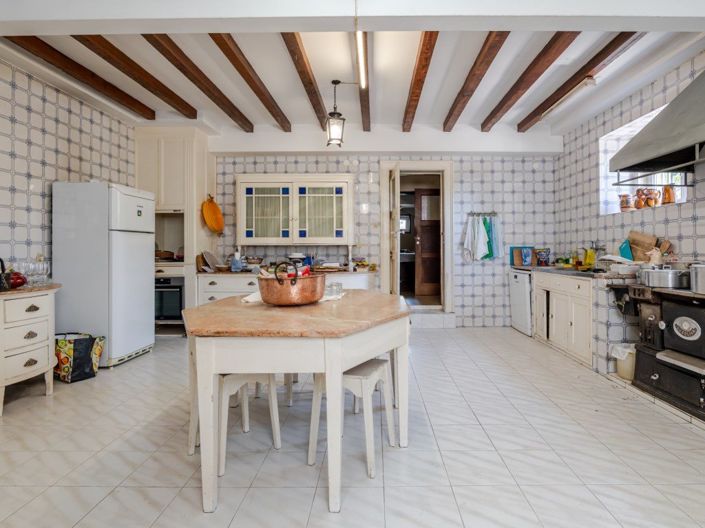 Image No.23-6 Bed House for sale