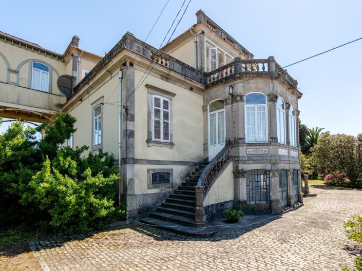 Image No.3-6 Bed House for sale