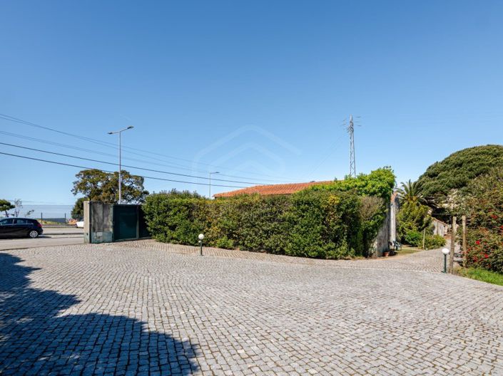 Image No.34-6 Bed House for sale