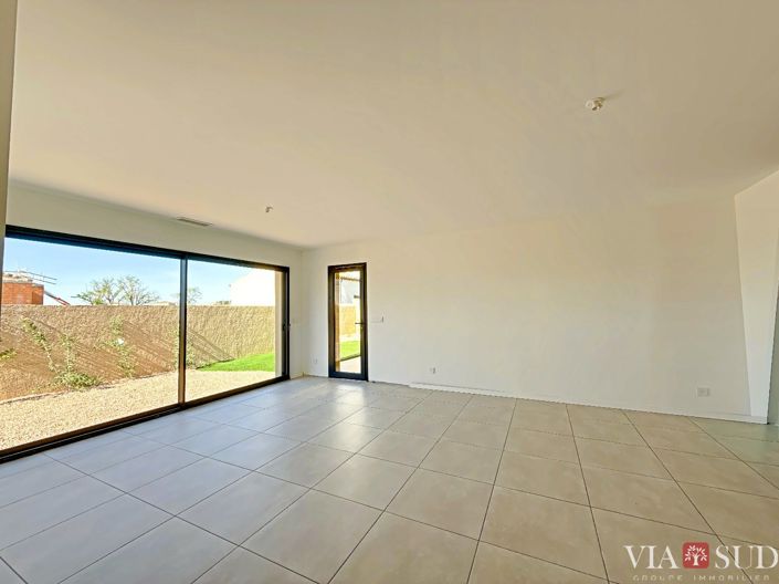 Image No.6-3 Bed House for sale
