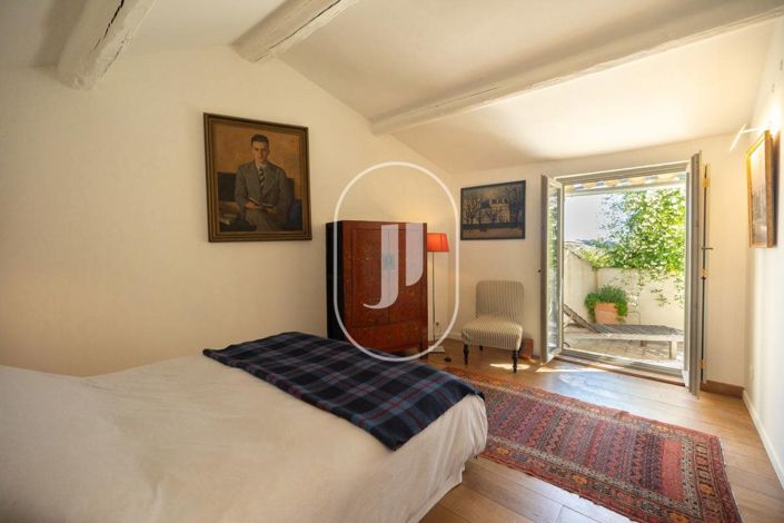Image No.14-5 Bed House for sale