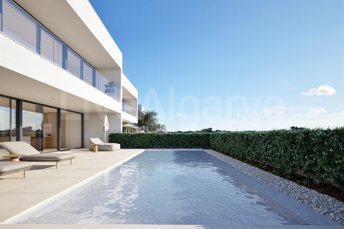 Image No.14-4 Bed House for sale