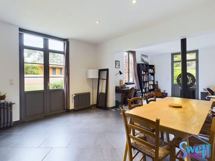 Image No.2-6 Bed House for sale