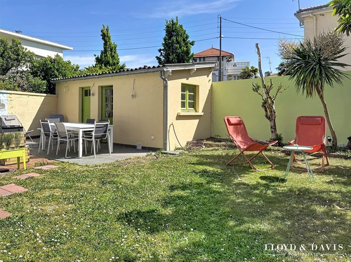 Image No.9-2 Bed House for sale