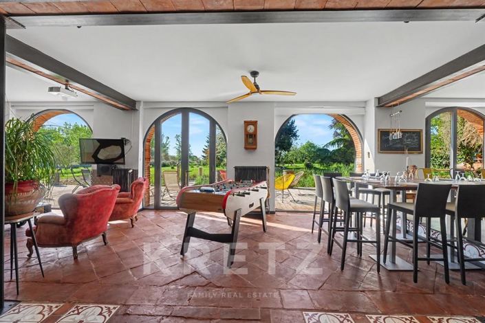 Image No.6-9 Bed House for sale
