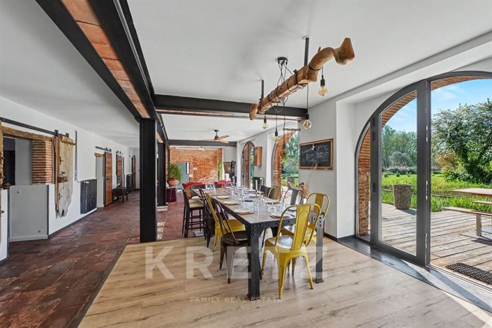 Image No.7-9 Bed House for sale