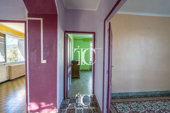 Image No.15-3 Bed House for sale