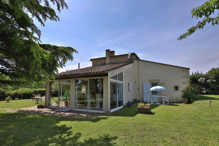 Image No.2-4 Bed House for sale