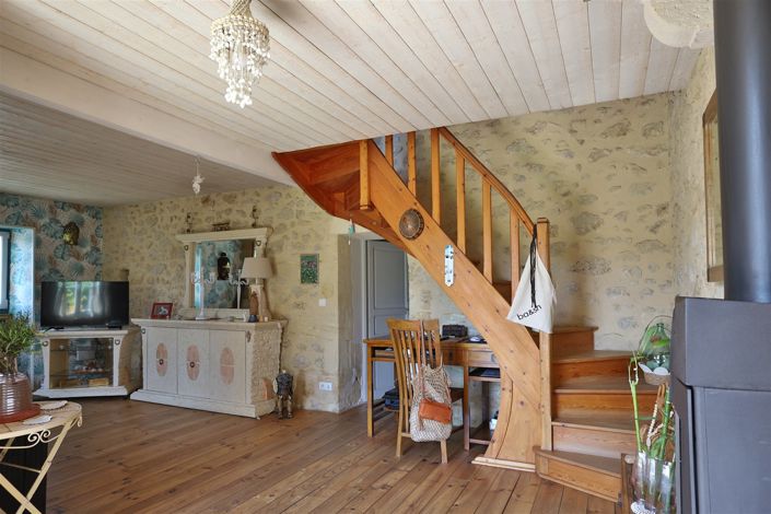 Image No.9-4 Bed House for sale