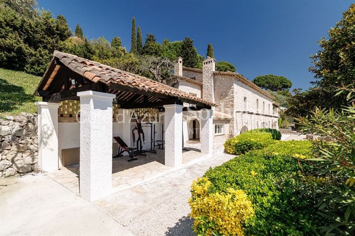 Image No.19-5 Bed Property for sale