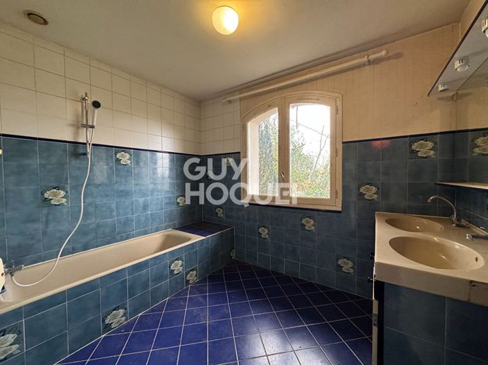 Image No.6-3 Bed House for sale