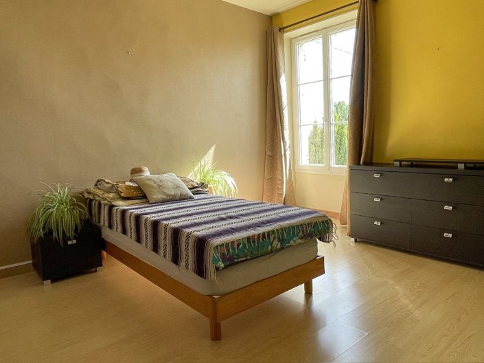 Image No.9-3 Bed House for sale
