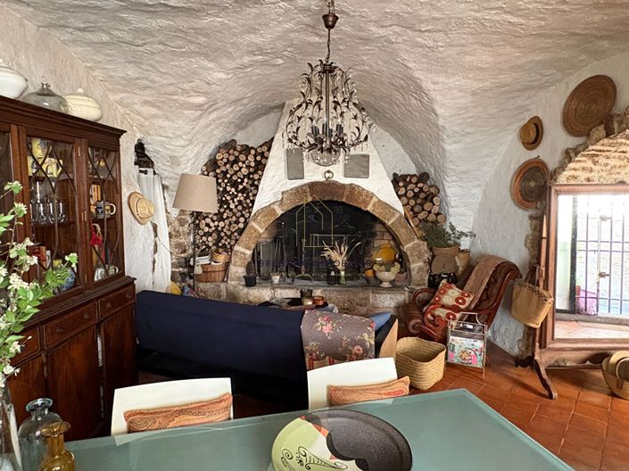 Image No.7-2 Bed House for sale