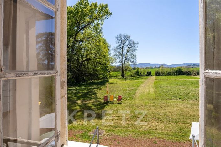 Image No.20-10 Bed Property for sale