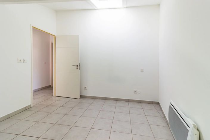Image No.17-3 Bed Apartment for sale