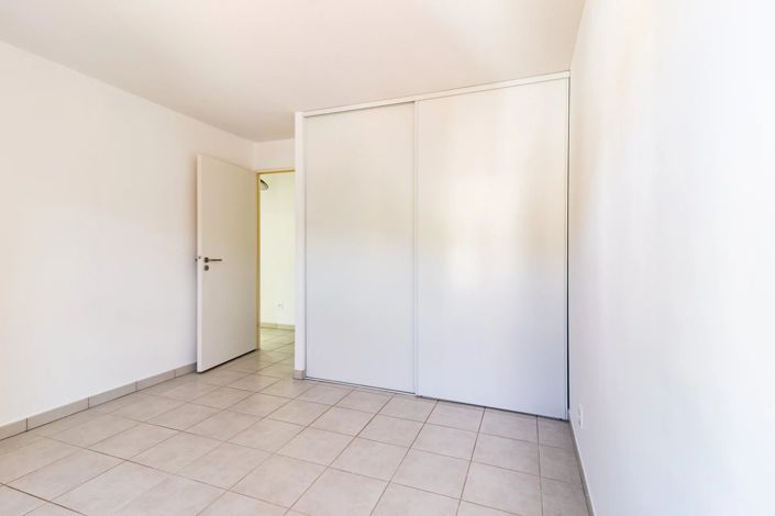 Image No.20-3 Bed Apartment for sale