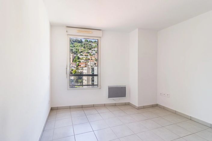 Image No.21-3 Bed Apartment for sale