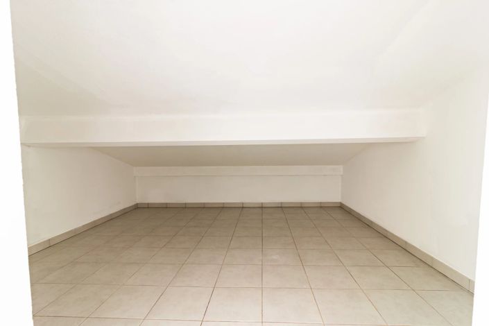 Image No.23-3 Bed Apartment for sale