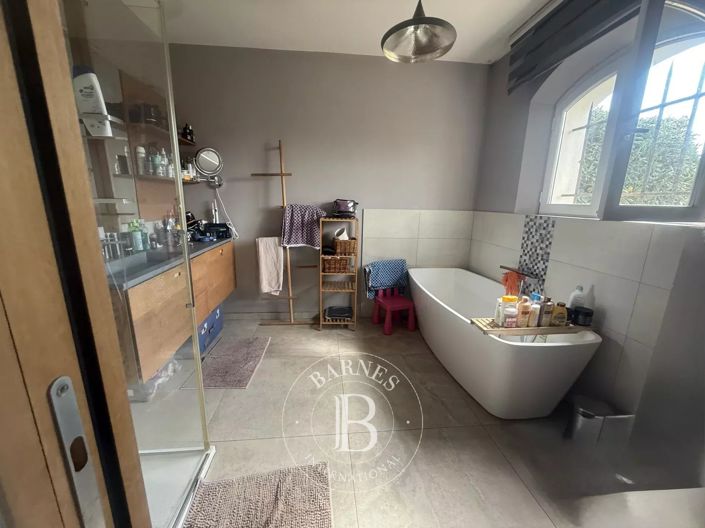 Image No.11-4 Bed House for sale