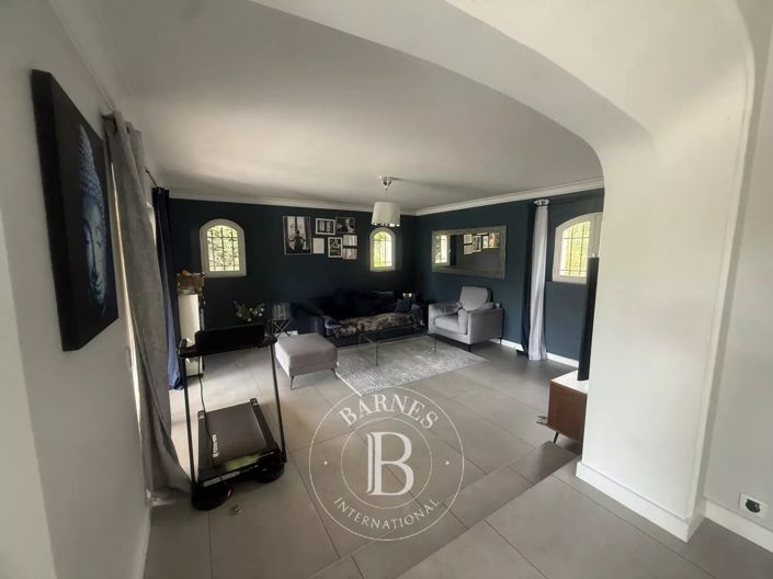 Image No.7-4 Bed House for sale