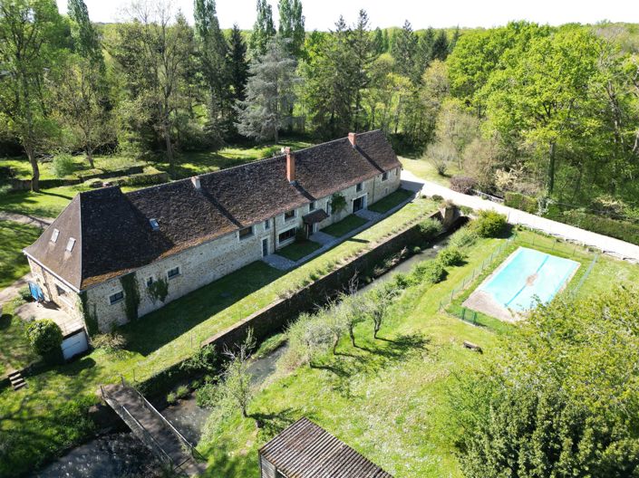 Image No.3-10 Bed House for sale