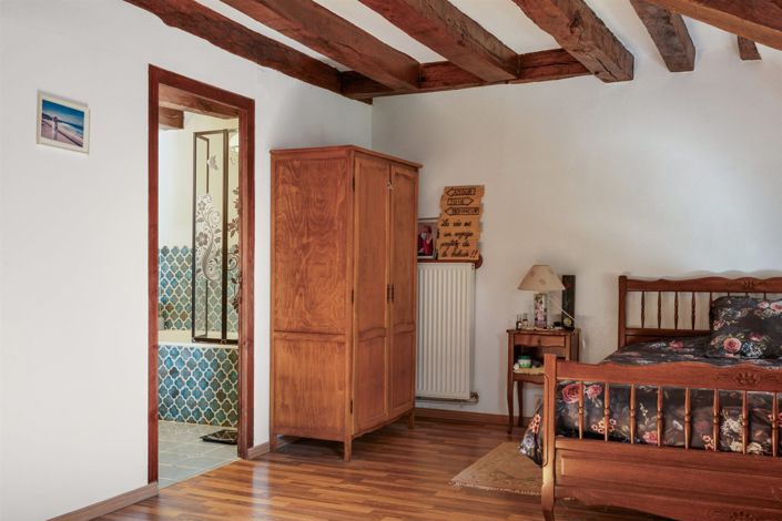 Image No.16-4 Bed House for sale