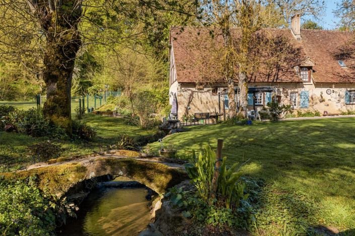 Image No.6-4 Bed House for sale