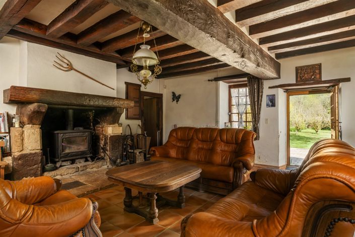 Image No.8-4 Bed House for sale