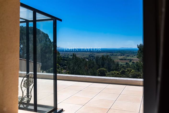 Image No.23-5 Bed House for sale