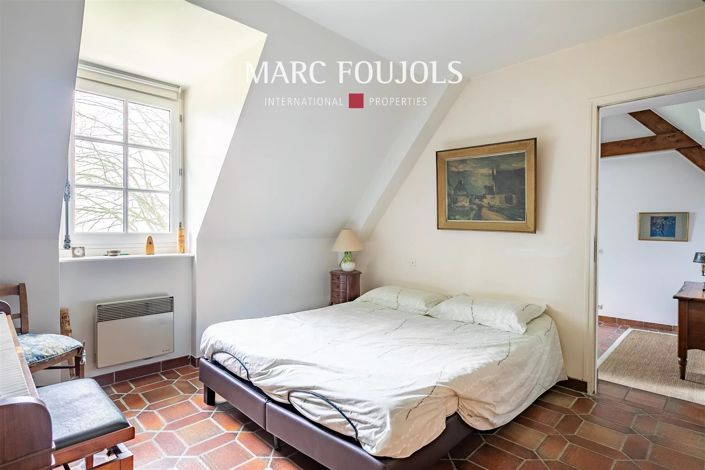 Image No.19-5 Bed House for sale